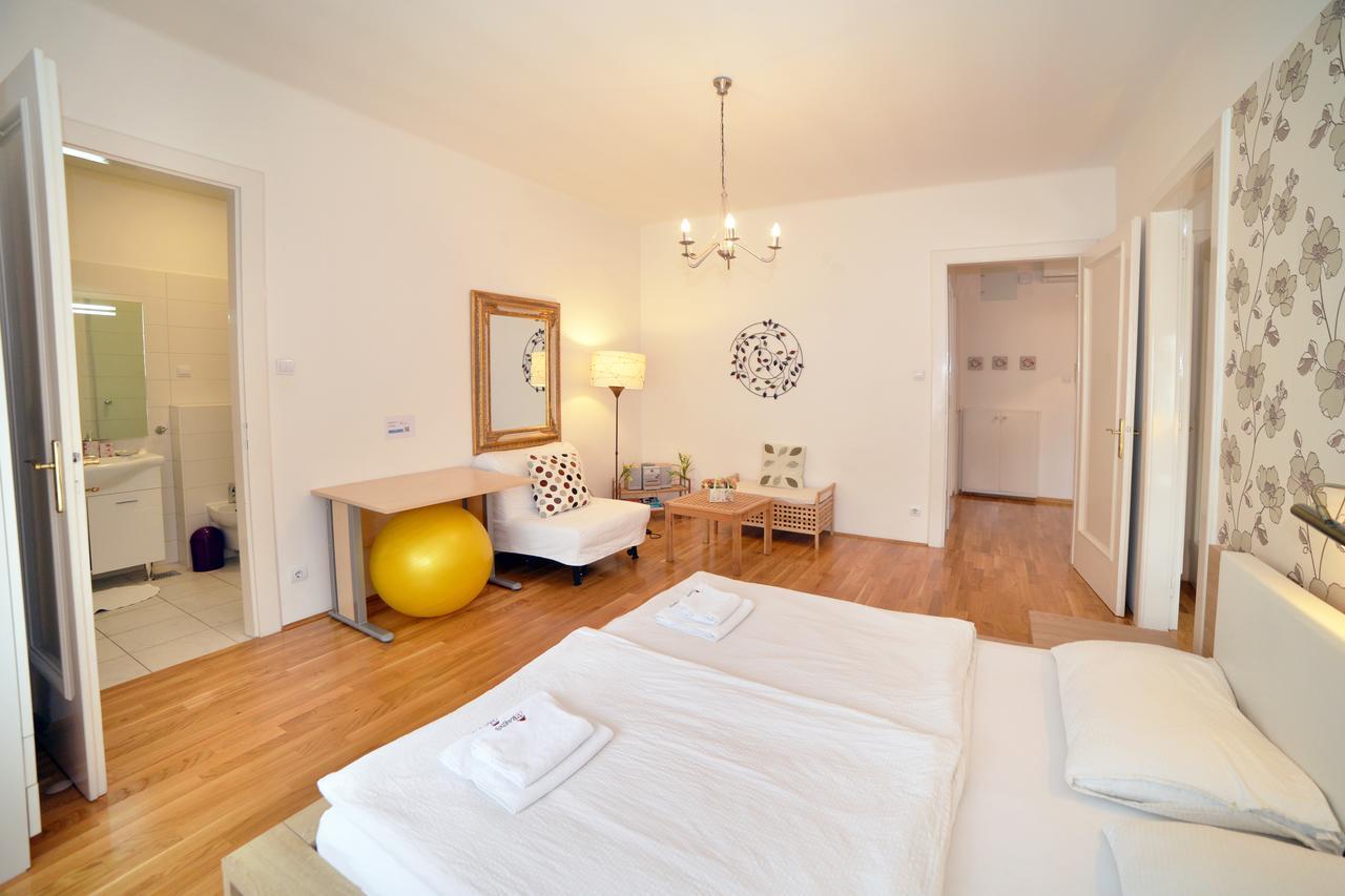 Downtown Apartment Zagreb Bagian luar foto